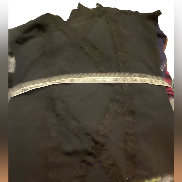 Victorian style black lace blouse - Picture 6 of 8